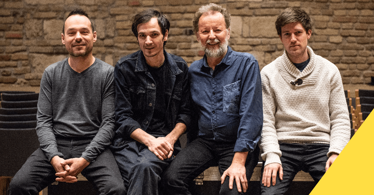 Fotó a Borbély Műhely tagjairól.