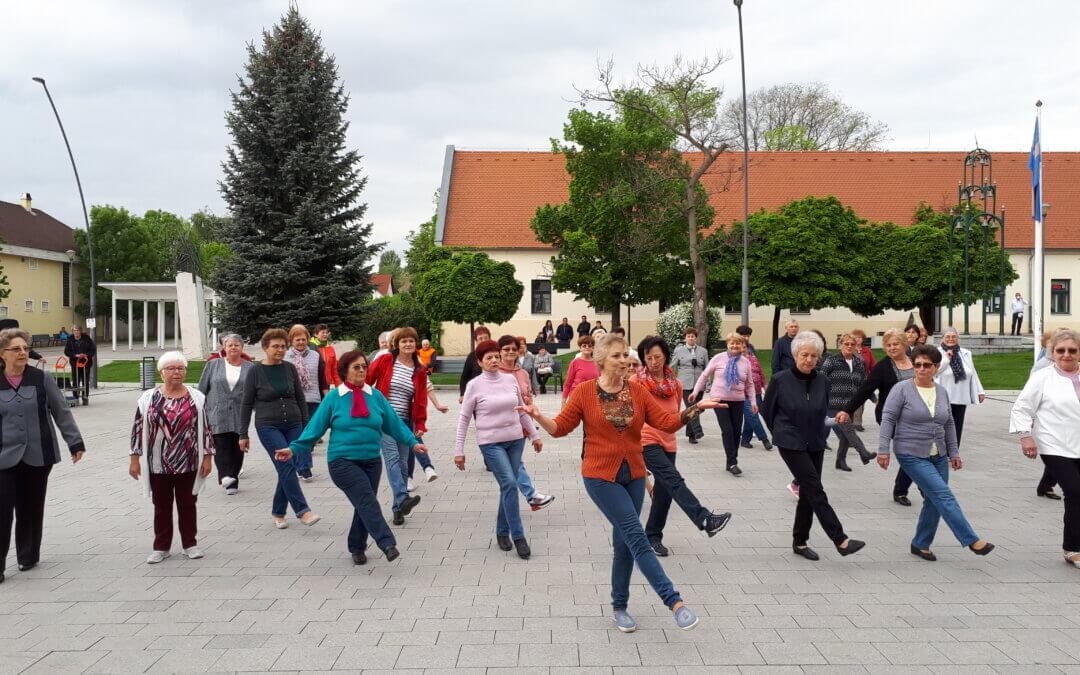Szenior örömtánc tanfolyam kezdőknek-Érd
