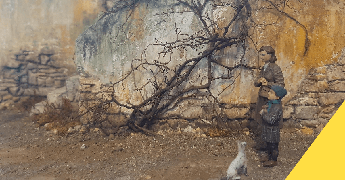 dobozba zárt történetek